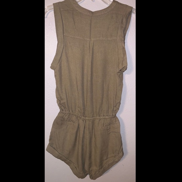 Romper - Picture 3 of 4